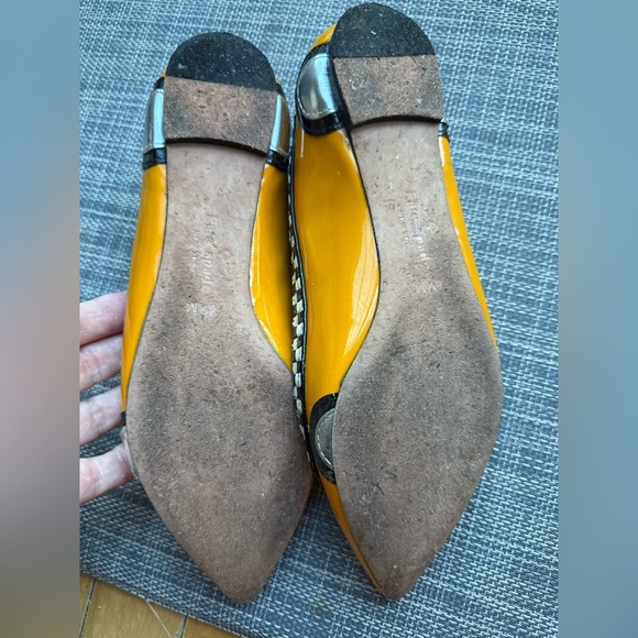 Kate Spade Yellow and Black Taxi Flats Retail 248.00 - Picture 6 of 6